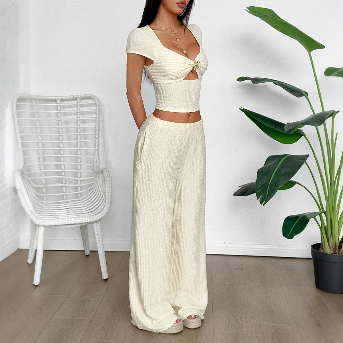 Sleeve Vest and Wide-leg Pants Suit For Women