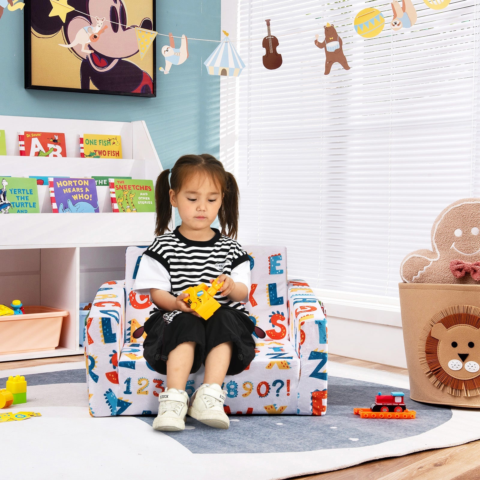 2-in-1 Convertible Kids Sofa with Velvet Fabric-Blue