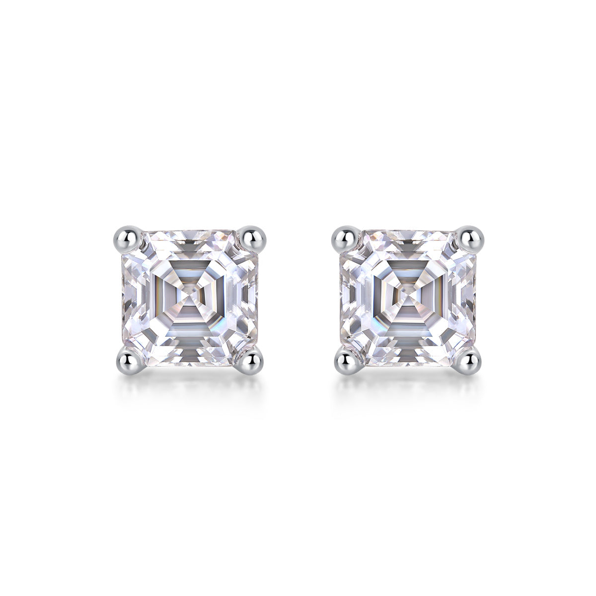 Unrestrained - A Fashionable And Luxurious Diamond Jewelry Piece Set With Square Moissanite S925 Sterling Silver And Platinum-plated Pendant