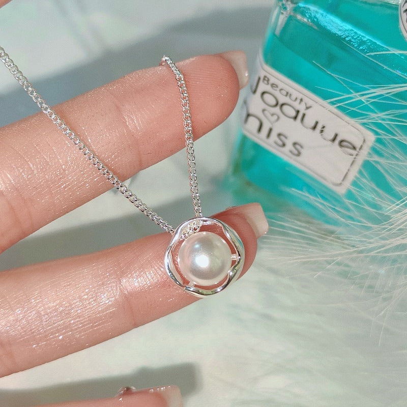 New White Snow Mountain Rose Necklace For Women