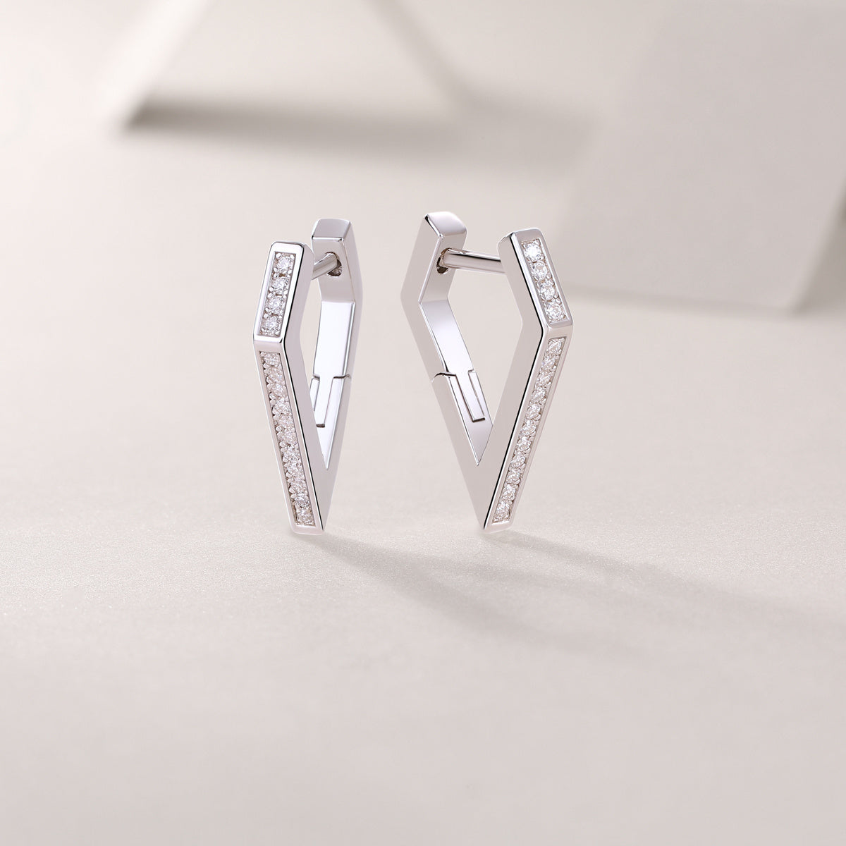 Coronation - Fashionable And Luxurious Diamond Jewelry Set With Moissanite S925 Sterling Silver And Platinum-plated Stud Earrings