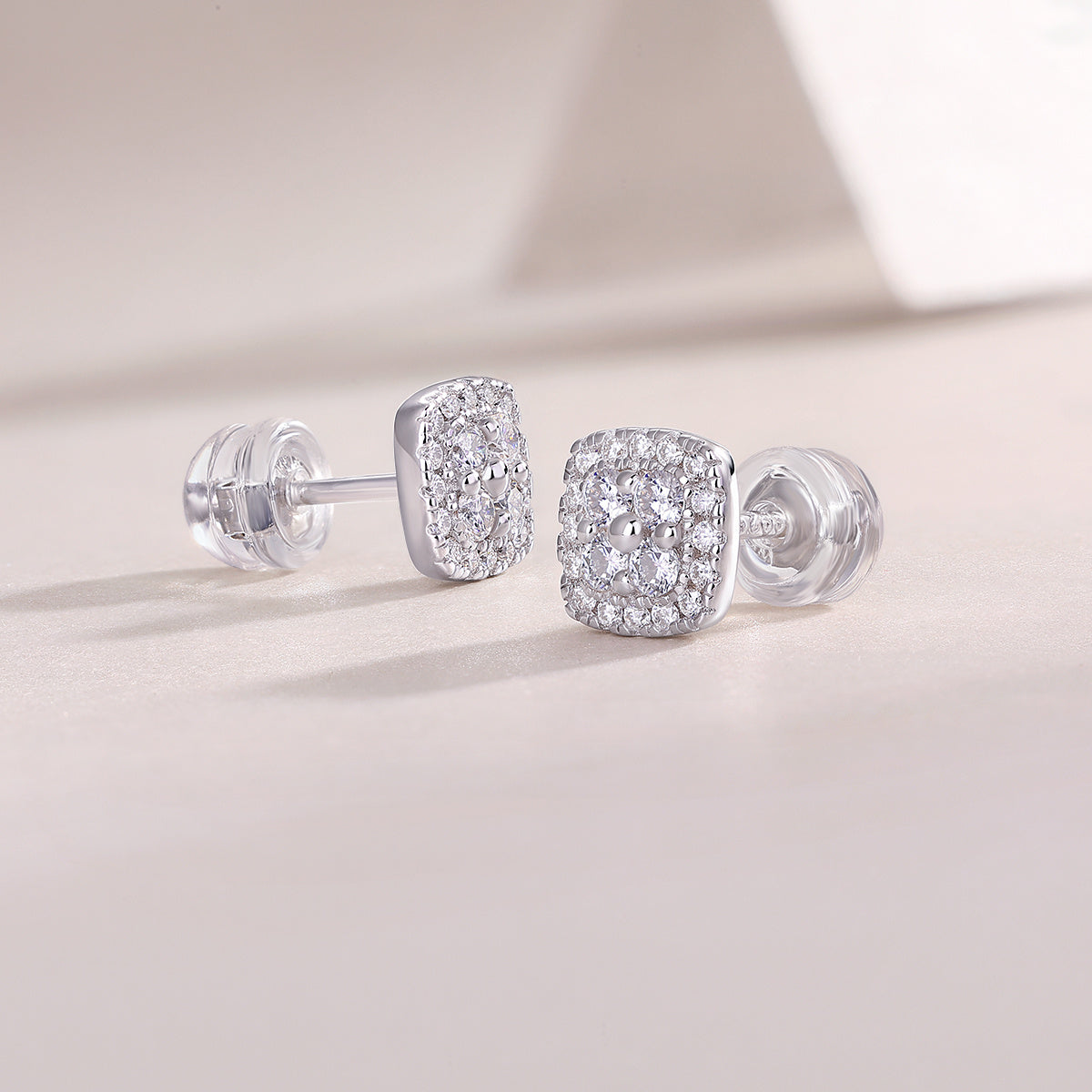Fog Sea - Fashionable And Luxurious Diamond Jewelry Set With Moissanite S925 Sterling Silver And Platinum-plated Stud Earrings