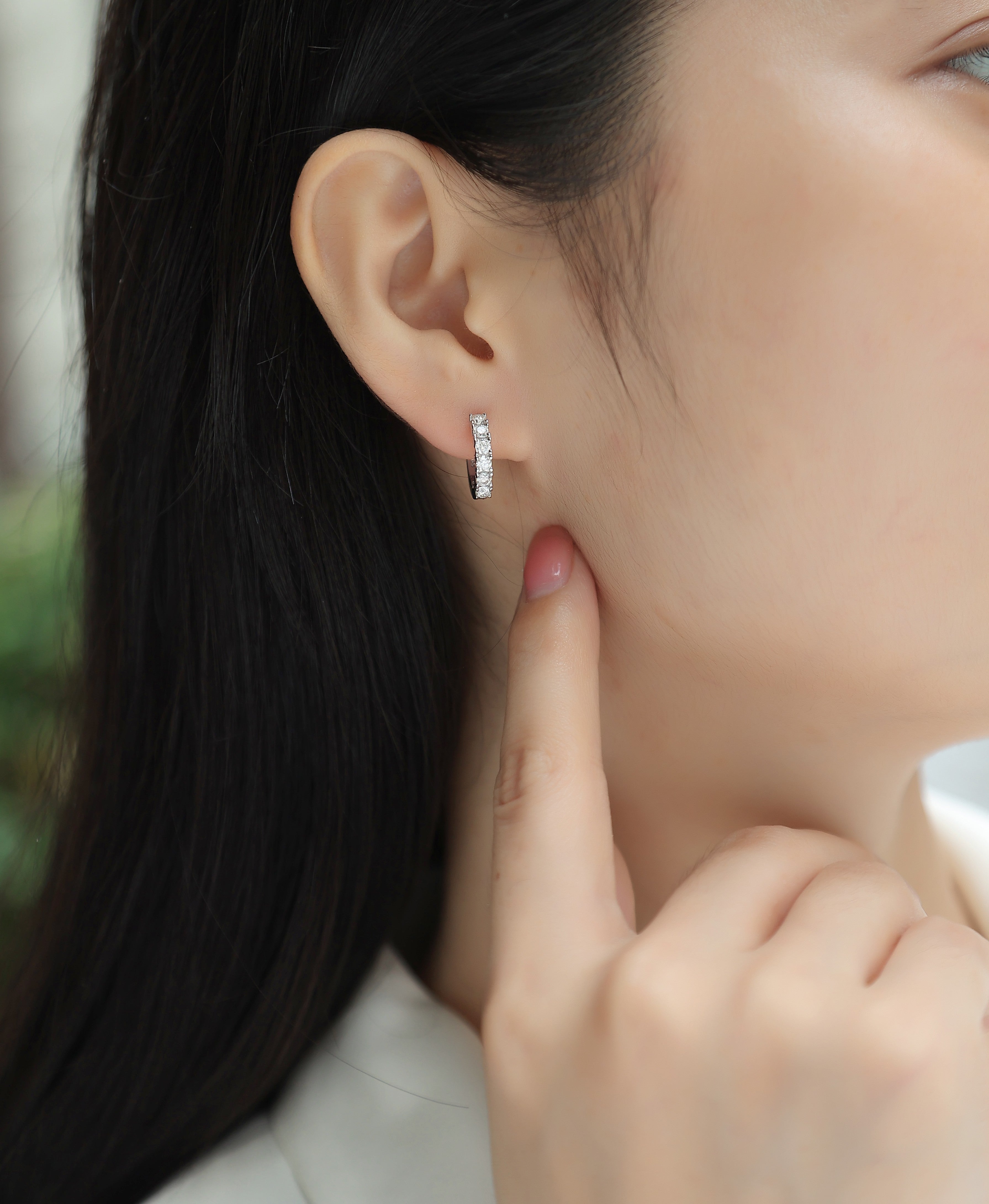 Pursuit - Fashionable And Luxurious Diamond Jewelry Earrings Set With Moissanite S925 Sterling Silver And Platinum-plated Stud Earrings