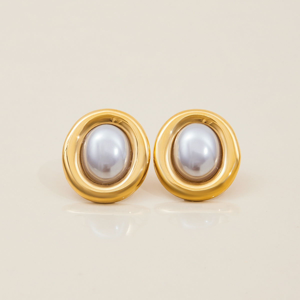 Stainless Steel Vintage Pearl Ear Studs Women's Earrings Do Not Fade