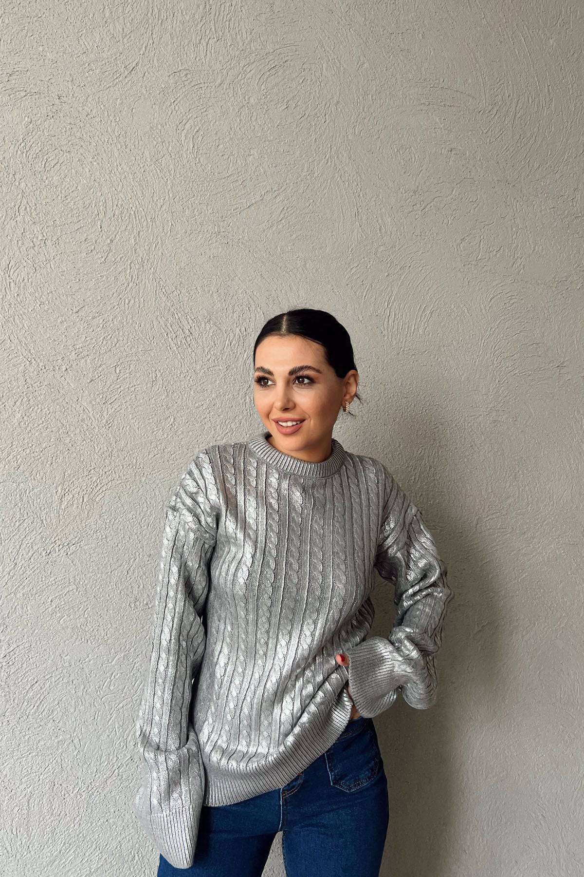 Leaf Braided Gray Sweater - Silver